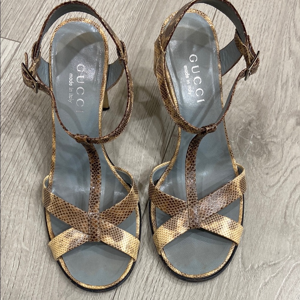 Gucci Women's Brown and Tan Sandals